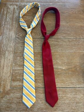 Chaps Boys' Yellow Striped and Red Necktie